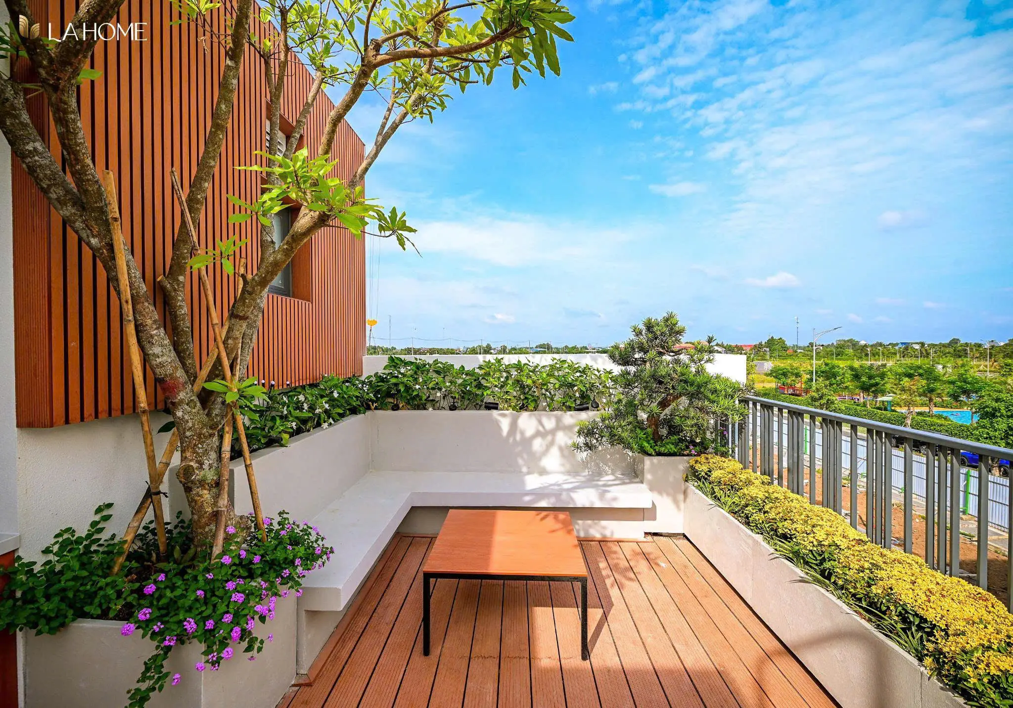 sân thượng la home 1